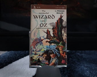 the wonderful wizard of oz by L. Frank Baum -vintage Paperback