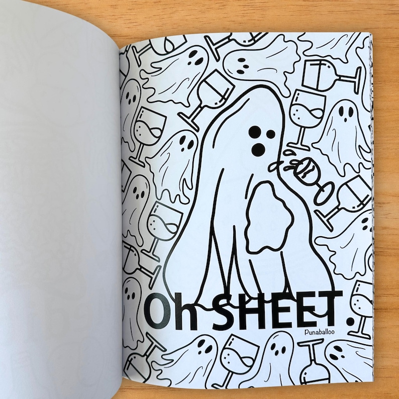 Puede incluir: Ilustraci&oacute;n en blanco y negro en una p&aacute;gina de libro con fantasmas y copas de vino. La frase "Oh SHEET" est&aacute; escrita en negrita, con "Punaballoo" debajo. El dise&ntilde;o es una versi&oacute;n l&uacute;dica de Halloween.