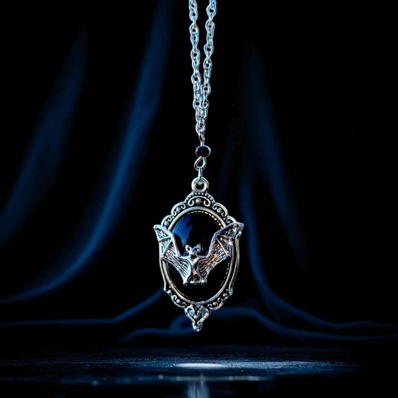 Gothic Bat Car Charm: Spooky Rearview Mirror Hanging image 8