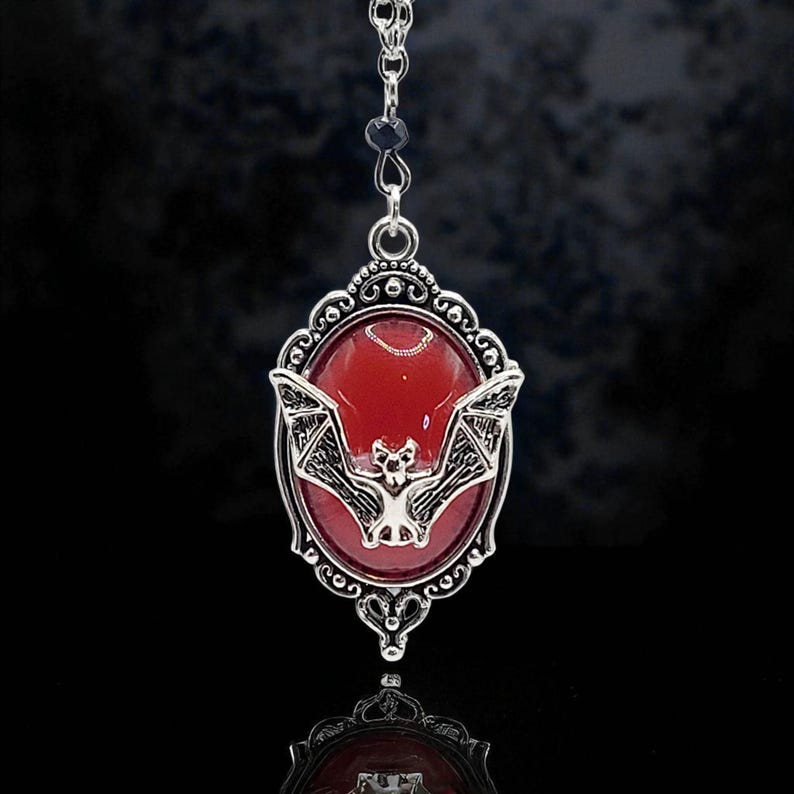 Gothic Bat Car Charm: Spooky Rearview Mirror Hanging image 9