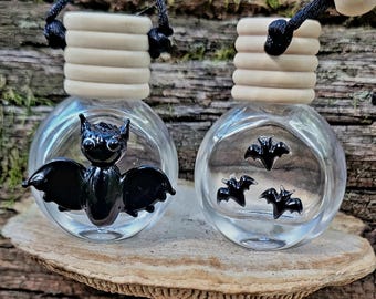 Bat & Spider Car Diffuser: Spooky Halloween Air Freshener