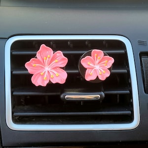 6 Pieces Daisy Flower Air Vent Clips, Cute Colorful Car Air Freshener Clip & Diffuser, Boho SUV Outlet Vent Decorations, Charm Car Inter Decor Accessories For Girls Women
