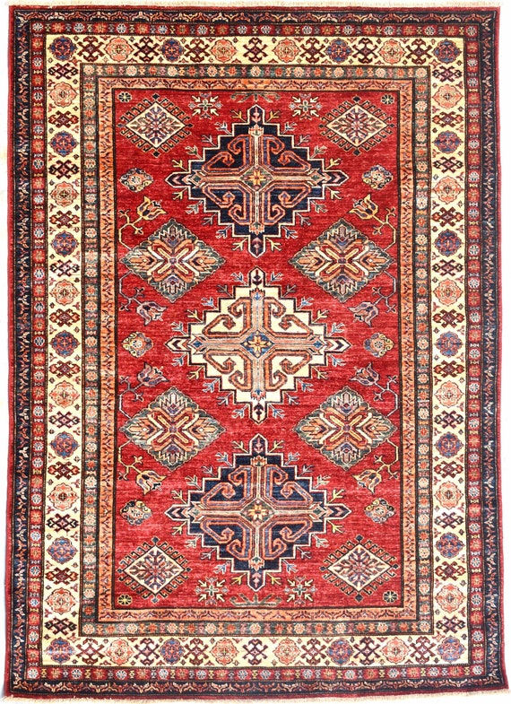 伝統的なデザインの赤いラグ 伝統的なデザインの赤いラグ 【公式通販】