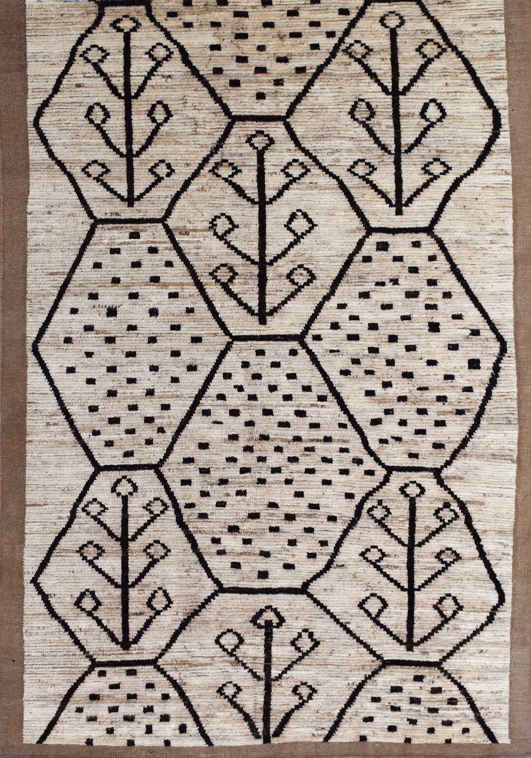 6x9 Ft Simplistic Modern Rug, Black Pattern on Beige, Soft Rug, Berber ...