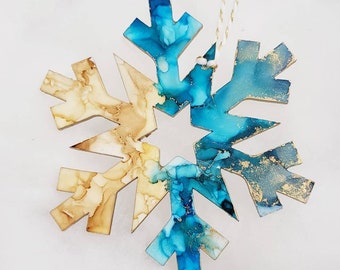 Alcohol Ink Christmas Ornament, Beach Inspired ornament, Hand Painted Ornament, Snowflake Christmas Decor, Beach Christmas Tree Decoration