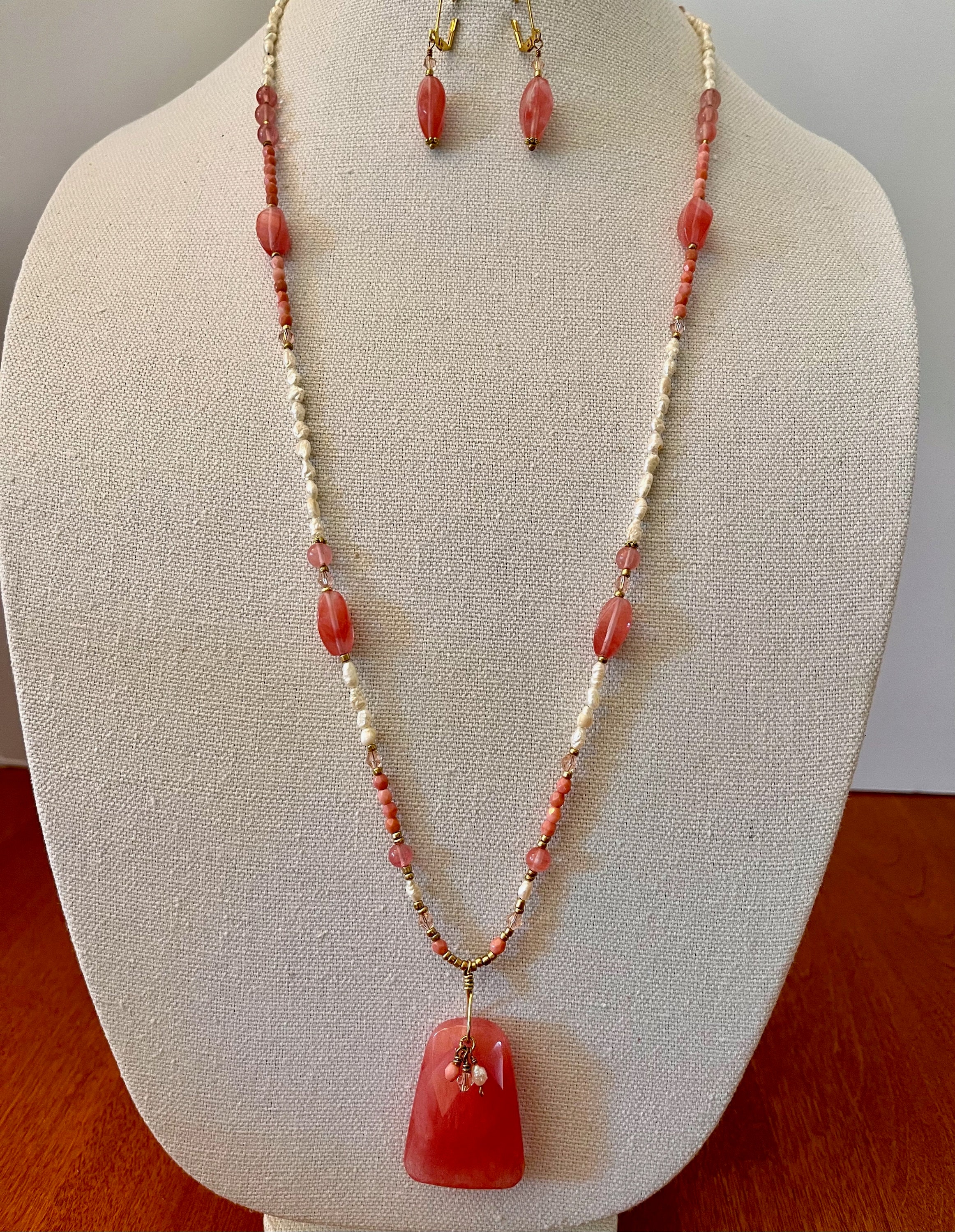 ☆ENGBROX☆ cherry pearl necklace EBNL24063SV Cherry Quartz and Freshwater Pearls Necklace, Earrings