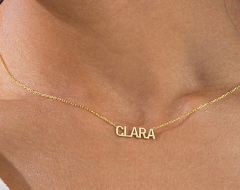 Collier de nom personnalisé * Collier de nom de bloc simple * Collier délicat * Collier de plaque signalétique personnalisé * Cadeau pour elle * Cadeau de Noël