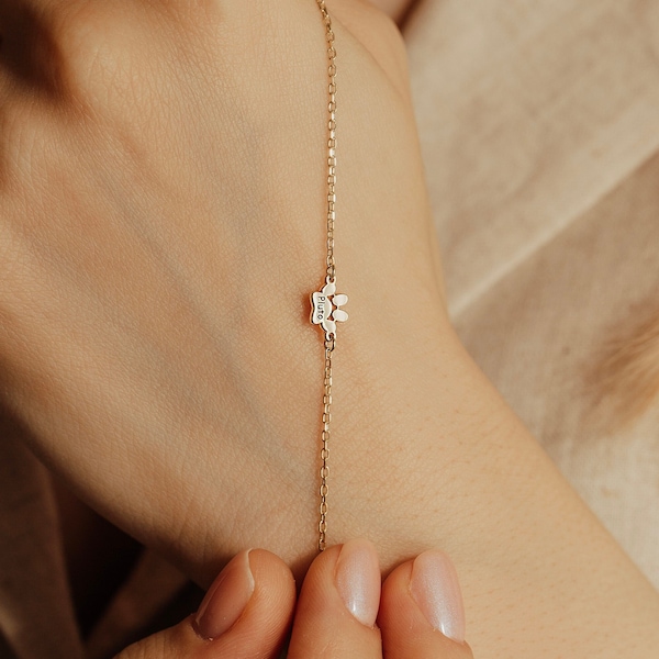 Engraved Name Paw Print Bracelet, Custom Pet Memorial Gift, Pet Loss Memorial Jewelry, Dog or Cat Paw Print, Unique Animal Lover Jewelry