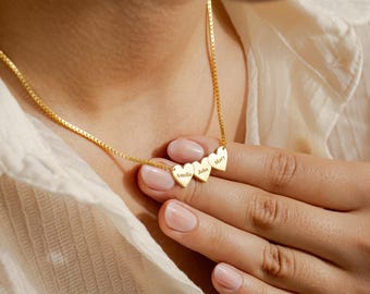 Custom Heart Necklace with Names, Personalized Family Necklace, Box Chain Necklace, Mother's Day Gift, Mom Necklace, Christmas Gift for Her