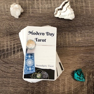Baraja de Tarot MODERNO de Serendipity