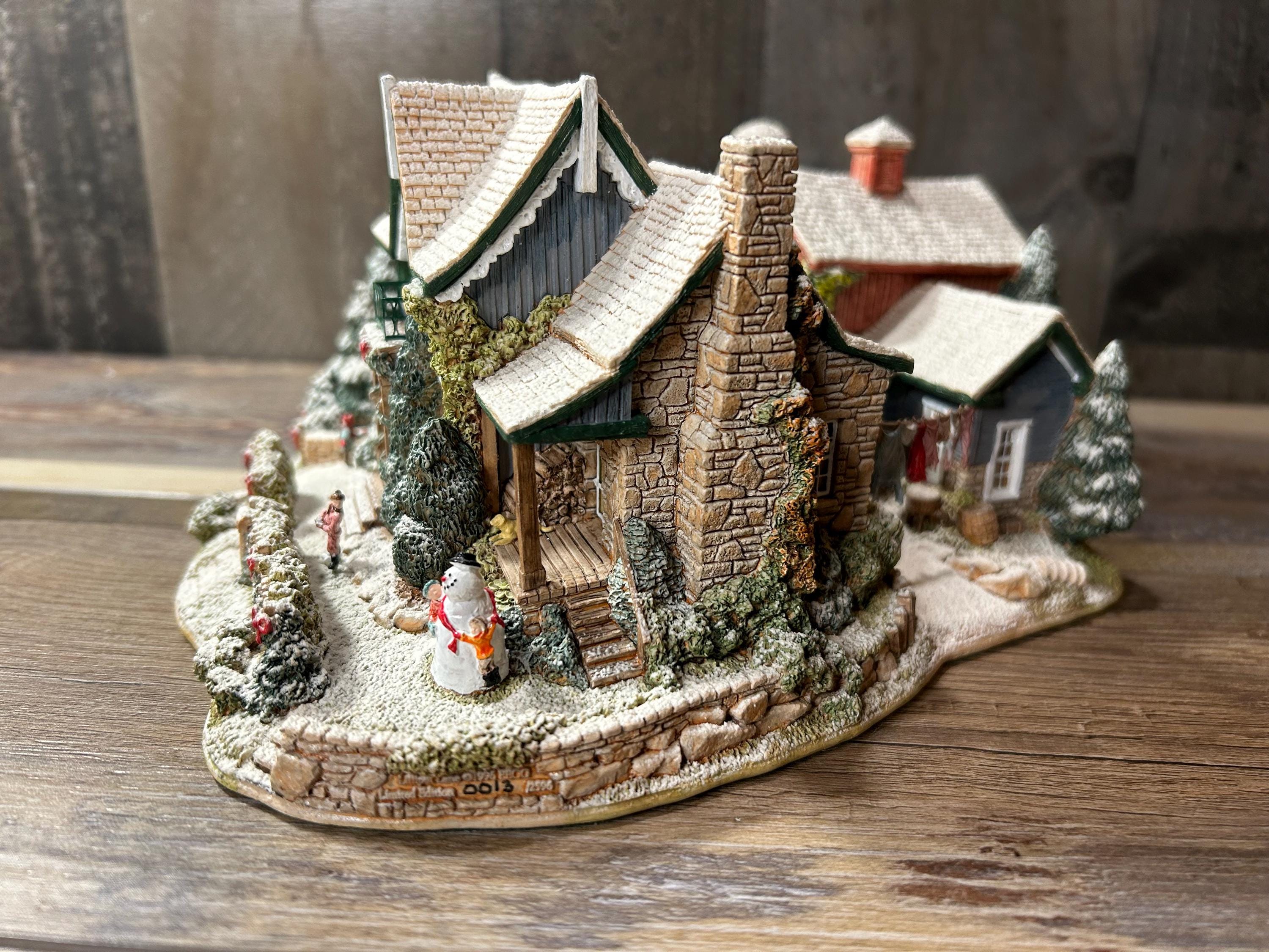 置物 Lilliput Lane Christmas Eve 置物 Lilliput Lane Christmas Eve LILLIPUT LANE. CHRISTMAS