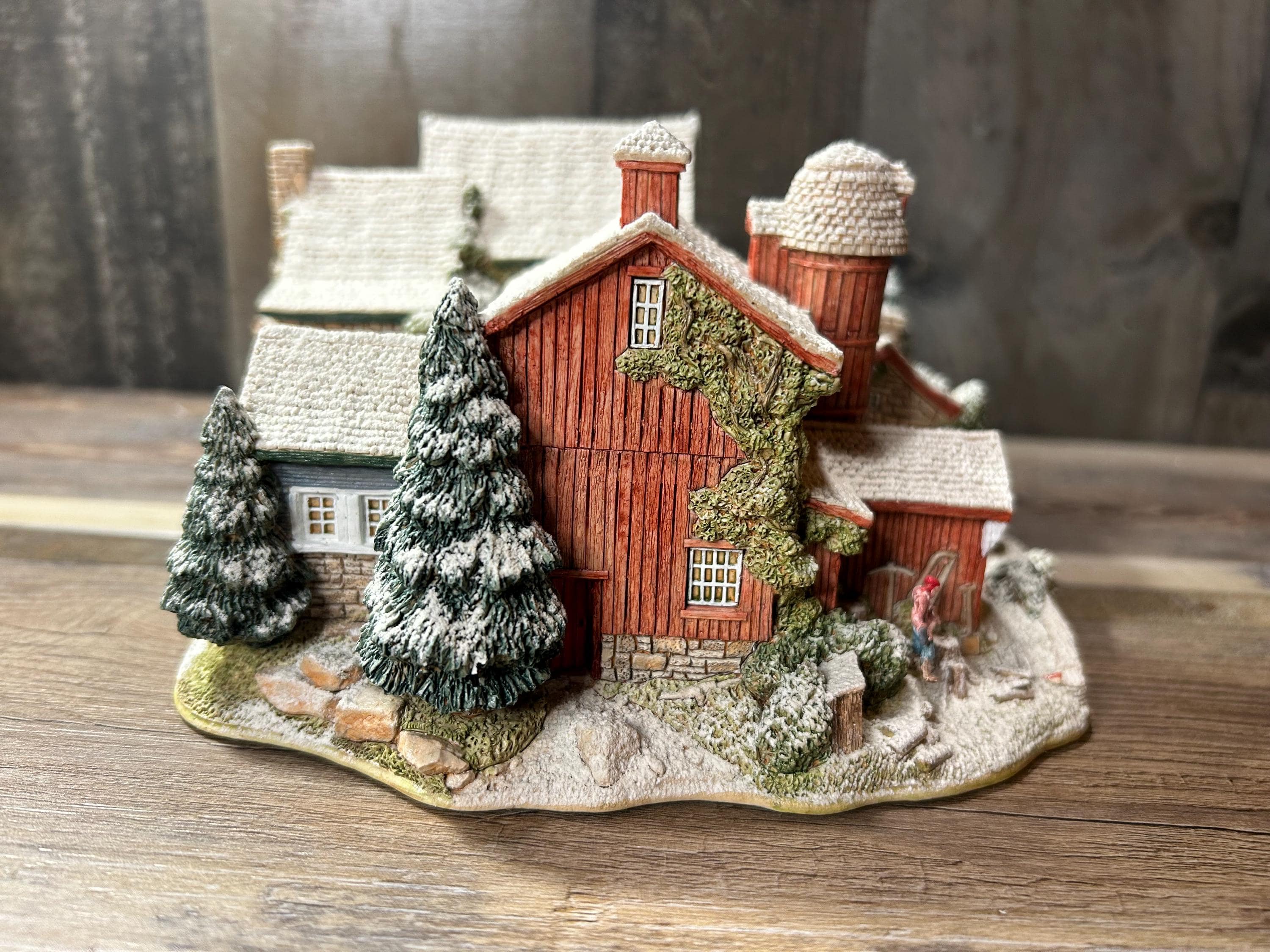 Little Shambles 2003 L2629 - Lilliput Lane | Housewarming