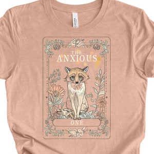 Camiseta del ansioso, camiseta de mapache, camiseta de la carta del tarot, trastorno de ansiedad, tengo ansiedad, camiseta de ansiedad social, camiseta del zorro mágico lindo,