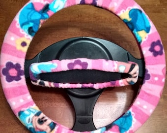 Set roze Minnie Mouse (Daises) fleece stuurwiel en achteruitkijkspiegel