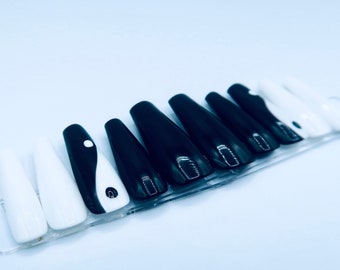 Ying Yang | Abstract Press On Nails | Black & White Nails | Reusable Nails | Fake Nails | Handmade