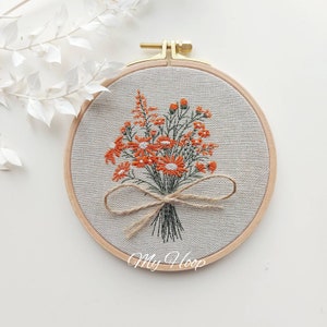Imagem de bordado - quadro de bordar buquê de flores, buquê 16cmø ideia de presente flor -laranja- presente de Dia das Mães, fique bem logo