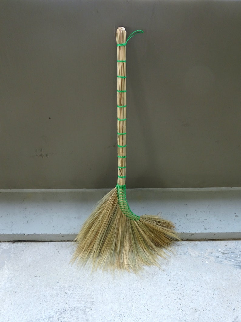 Handmade Asian Broom Thick Natural Thai Grass Broom for Sweeping