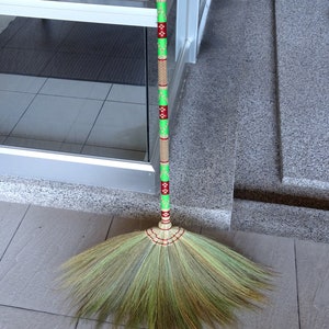 Handmade Asian Thai Natural Grass Broom for Sweeping with Wooden Broomstick