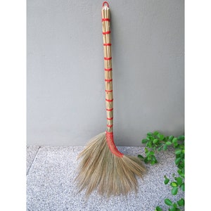 Handmade Grass Thai Broom Extra Thick Bristle Brush Head Traditional Asian Viet Whisk Turkey Wing Sweeper Broomcorn