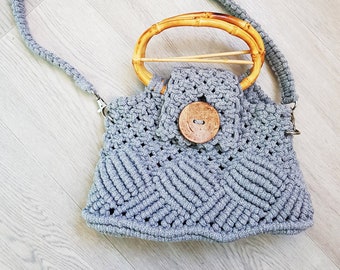 Handmade Macrame Bag with Wooden Handles,cotton thread,Eco Friendly,Stylish and fashionable,Handbag,Crossbody Bag,Macrame Clutch Purse