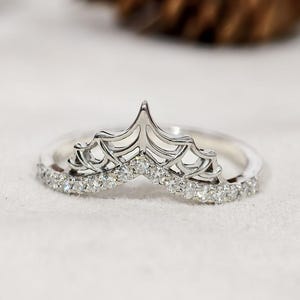 スパイダーウェブスタッカブルバンド、ラウンドカットモアッサナイトウェブバンド、スパイダージュエリーの不気味なバンド、スパイダーネットスタッカブルバンド、ゴシックカーブの結婚指輪