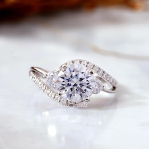 2.5CT Round Cut Moissanite Three Stone Engagement Ring, Swiral Bypass Shank 14K White Gold Wedding Jewelry For Her, Past Present Future Ring