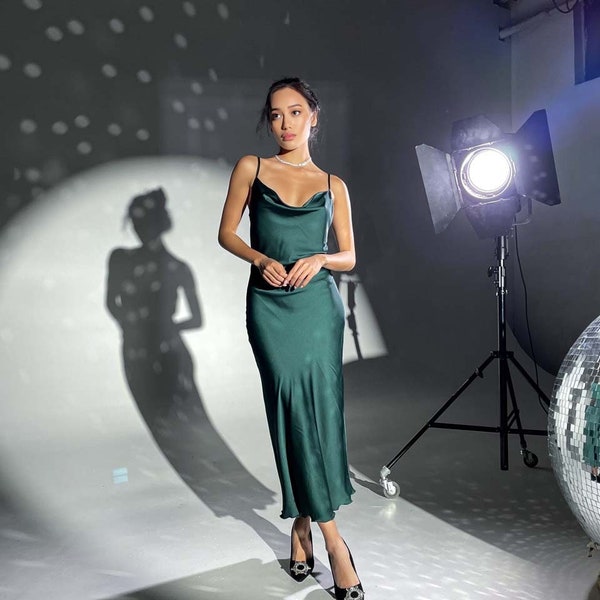 Emerald Silk Dress, Cowl Neck Dress, Emerald Green Slip Dress, Cowl Neck Green Dress, Silk Midi Dress, Sleeveless Emerald Green Dress