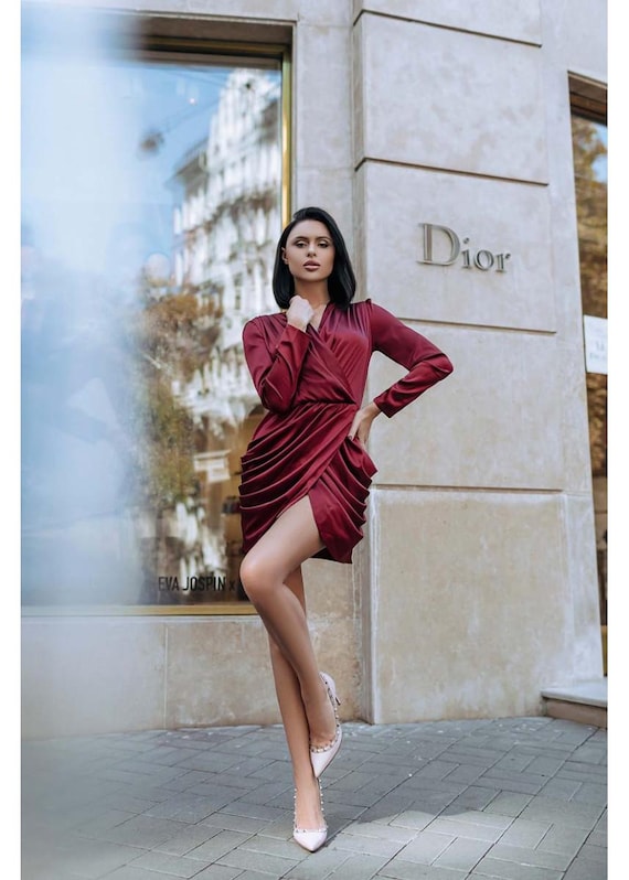 Burgundy Wrap Dress With Long Sleeves, Burgundy Silk Mini Dress, Birthday  Dress, Burgundy V-neck Dress Long Sleeves, Graduation Dress - Etsy Norway