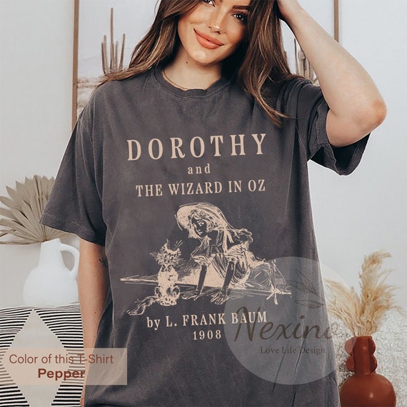 Dorothy and the Wizard in Oz Sweatshirt Dorothy Gale Vintage Shirt the Land of Oz Gift for Judy Garland Fan Etsy Canada