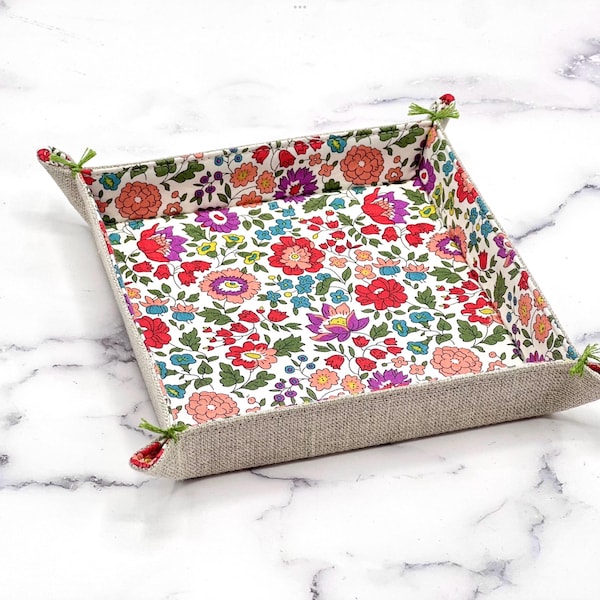 Liberty Fabric Jewelry Holder/ Optional Personalization/ D’anjo Purple/ Accessories Tray/ Ring Dish/Personalized Gifts for Her/Gifts for Mom