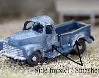 Camion des années 1950 à l'échelle HO accidenté ou modèle de véhicule fini camion de casse