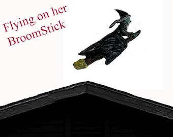 N Scale People, Witch Flying on her Broomstick Finished Figure