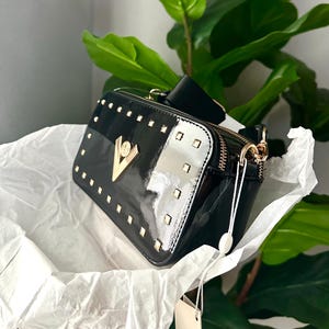Neue Valentino Orlandi Crossbody Kameratasche Geldbeutel Schwarz Gold Hardware Mit Tags UVP 280 Italy Pink, Lavendel, Rot, Taupe, Weiß, Grau & Blau Bild 5