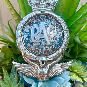 Vintage 1960s Royal Automobile Club RAC Motor Sport Member Car Badge Rally Race