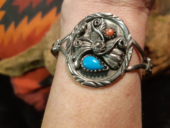 Vintage Delicate Bangle, Ladies, Navajo, Turquoise, Coral, 925