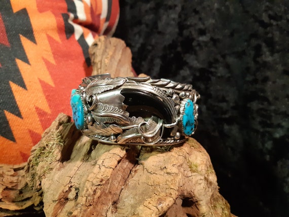 Bear claw cuff best sale bracelet
