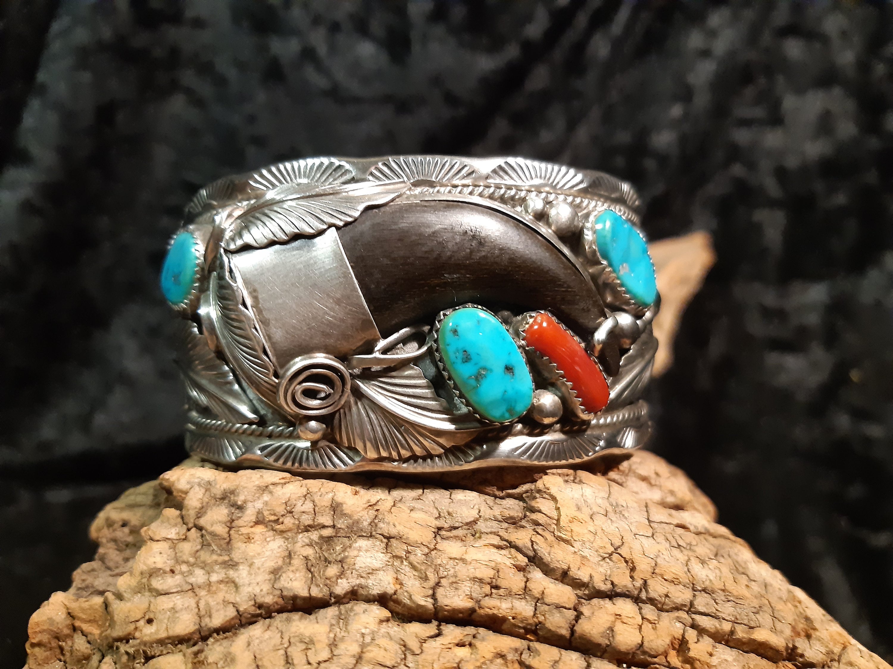 Navajo bear claw bracelet outlet
