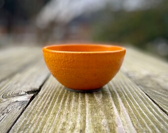 A Bold Bright Orange & Black Crackle Glaze Raku Fired Ceramic Pottery Bowl/Trinket Dish ~ 11cm x 6cm