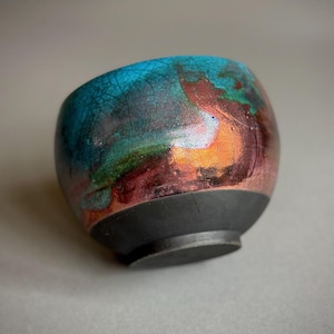 Large Raku Fired Metallic Turquoise Blue & Copper Aurora Crackle Glaze Ceramic Pottery Abstract Decorative Vessel/Moon Jar ~9 x 11cm