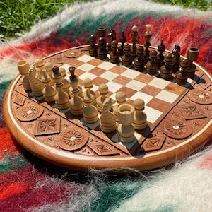 Handmade chess board with storage, Hand carved round chess set, Wooden chess board, Ukrainian chess sets, Chess Gift
