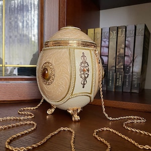 Decorative ostrich egg, Handcarved ostrich egg, Decorated eggshel, Easter gift, Casket for storage, Big Easter Egg