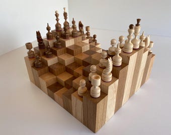 Juego de ajedrez de madera 3D: tablero de ajedrez artesanal de madera de los Cárpatos con escalera y piezas, juego de estrategia único, regalo para amantes del ajedrez.
