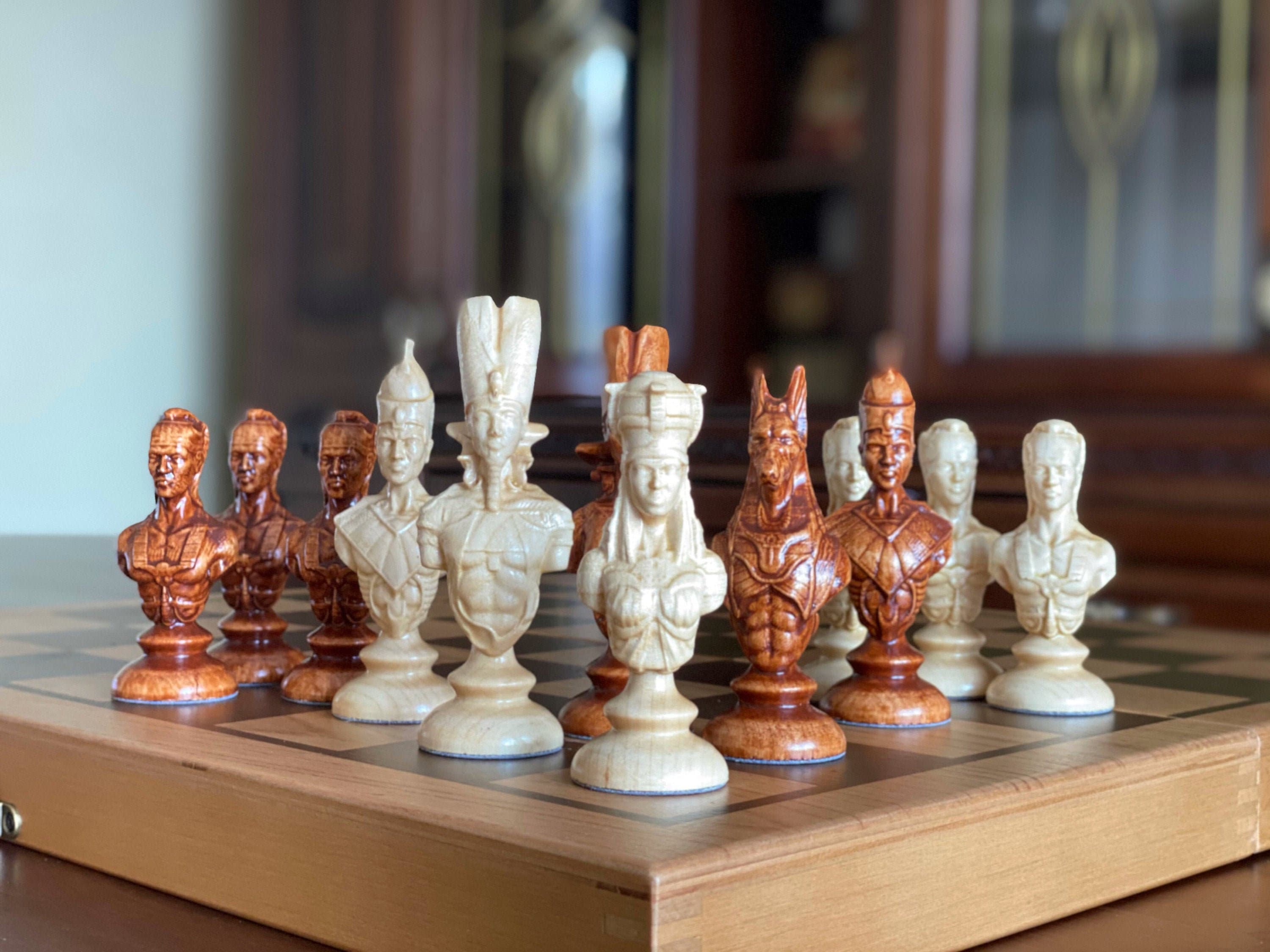 古代エジプトの木彫りチェスの駒：ファラオの戦争セット - Etsy 日本