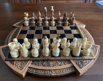 Juego de ajedrez de madera: Juego de mesa original de madera de los Cárpatos