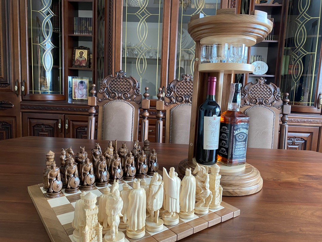 Handmade Castle Chess Set With Mini-bar: Medieval Style Foldable Chess ...