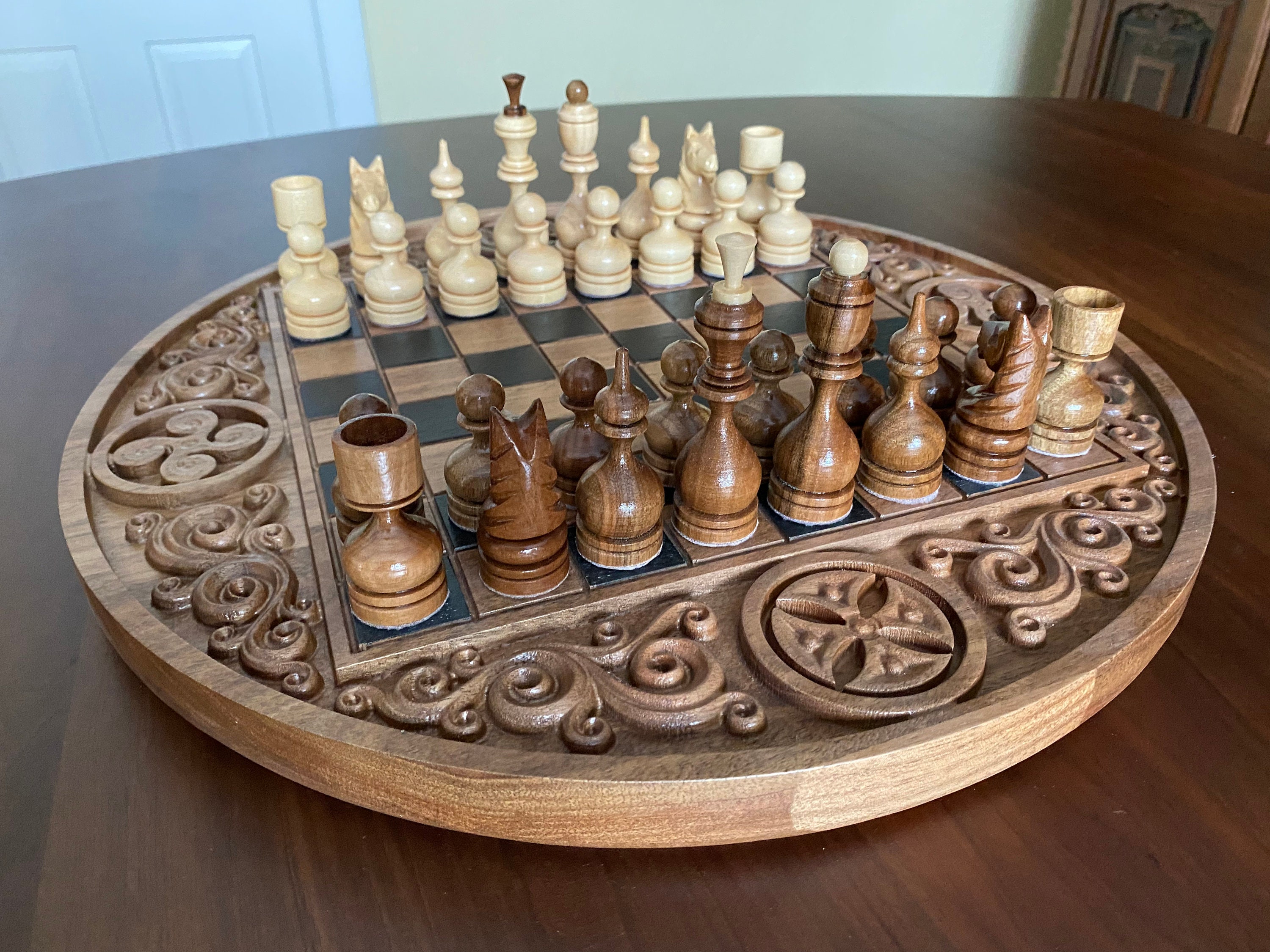 Round Chess Set Wooden Chess Game Original Wooden Chess Board 