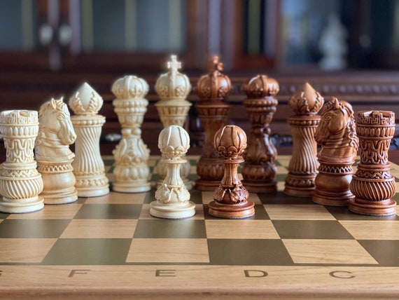 アンティーク木製チェスボード ヴィンテージ 手彫り 木彫り チェス ボード 新品 ヴィンテージ 未使用 手彫り 木彫り チェス ボード 折り畳み 盤