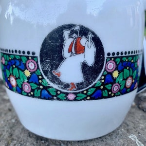 Antique Vintage Hungarian Hüttl Tivadar Budapest 1916 Teapot with Art Deco Folk style decoration, in A/F condition, a rare piece, 1910s