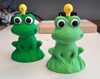 Frog Signal complete geocache (logbook included)