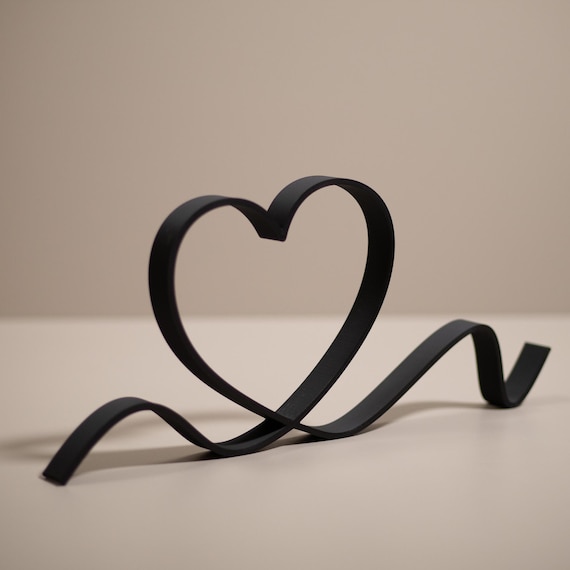 Freestanding Heart Ornament Line Art - Heart Outline Set - Heart Home Decor - Shelf Display Items